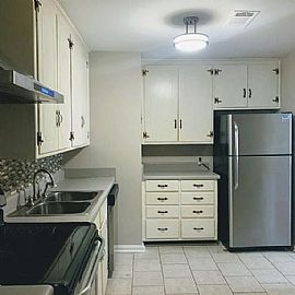 1018 Gillespie St, Prattville, Al 36066 in Prattville, AL (Photo 3 of 12)