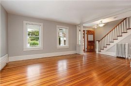 3 Findlay Pl, Newport, Ri 02840 in Newport, RI (Photo 2 of 6)