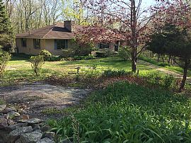 580 Towner Swamp Rd, Guilford, Ct 06437 in Guilford, CT