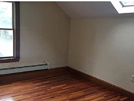 87 Van Zandt Ave, Newport, Ri 02840 in Newport, RI (Photo 10 of 10)