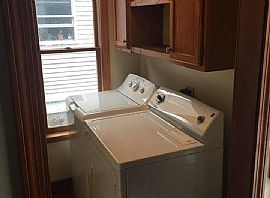 87 Van Zandt Ave, Newport, Ri 02840 in Newport, RI (Photo 5 of 10)