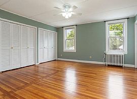 3 Findlay Pl, Newport, Ri 02840 in Newport, RI (Photo 8 of 11)