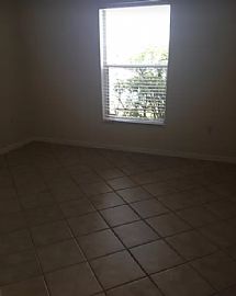 3620 71st Ter E, Sarasota, Fl 34243 in Sarasota, FL (Photo 8 of 11)