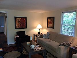 1044 Lakeview Cres, Birmingham, Al 35205 in Birmingham, AL (Photo 2 of 9)