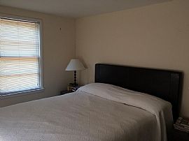 1044 Lakeview Cres, Birmingham, Al 35205 in Birmingham, AL (Photo 6 of 9)