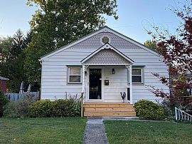 Beautiful 3 Bedroom in Morgantown, WV (Photo 2 of 10)