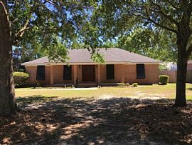 413 W 22nd Ave, Gulf Shores, Al 36542 in Gulf Shores, AL