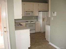 3748 Roswell Pl, Montgomery, Al 36116 in Montgomery, AL (Photo 5 of 12)