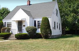 7728 10th Ave, Kenosha, Wi 53143 in Kenosha, WI