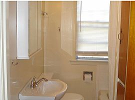 7728 10th Ave, Kenosha, Wi 53143 in Kenosha, WI (Photo 4 of 7)