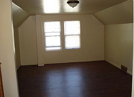 7728 10th Ave, Kenosha, Wi 53143 in Kenosha, WI (Photo 5 of 7)