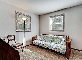 3810 S Brook Pl, Saint Francis, Wi 53235 in Saint Francis, WI (Photo 5 of 11)