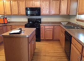 5307 S Swift Ave, Cudahy, Wi 53110 in Cudahy, WI (Photo 2 of 6)