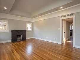 922 W Roosevelt St, Phoenix, Az 85007 in Phoenix, AZ (Photo 2 of 8)