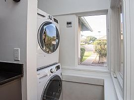 922 W Roosevelt St, Phoenix, Az 85007 in Phoenix, AZ (Photo 5 of 8)