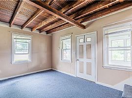 50 Henry St, East Haven, Ct 06512 in East Haven, CT (Photo 4 of 9)