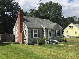 66 Ardmore Rd, Manchester, Ct 06040 in Manchester, CT (Photo 2 of 12)