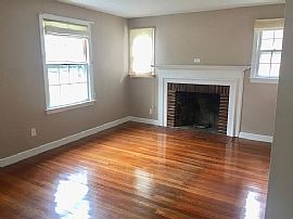 66 Ardmore Rd, Manchester, Ct 06040 in Manchester, CT (Photo 4 of 12)