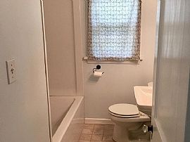 66 Ardmore Rd, Manchester, Ct 06040 in Manchester, CT (Photo 7 of 12)