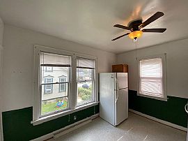 2574 S Williams St, Milwaukee, Wi 53207 in Milwaukee, WI (Photo 3 of 8)