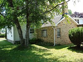 7728 10th Ave, Kenosha, Wi 53143 in Kenosha, WI (Photo 12 of 12)