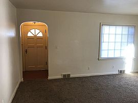 7728 10th Ave, Kenosha, Wi 53143 in Kenosha, WI (Photo 2 of 12)