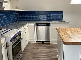 1531 Mendon Rd Floor 3, Cumberland, Ri 02864 in Cumberland, RI (Photo 5 of 7)