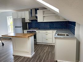 1531 Mendon Rd Floor 3, Cumberland, Ri 02864 in Cumberland, RI (Photo 6 of 7)