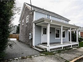 15 Grafton St, Newport, Ri 02840 in Newport, RI
