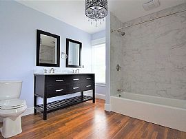 140 Greene Ln, Middletown, Ri 02842 in Middletown, RI (Photo 7 of 12)