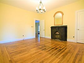 140 Greene Ln, Middletown, Ri 02842 in Middletown, RI (Photo 9 of 12)