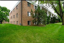 Charlton Estates, Apt 303, 1492 Charlton St, West Saint Paul, M in West Saint Paul, MN