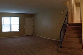 Fully Renovated 3 Bedroom, 1 Bath Duplex  in Olathe, KS (Photo 2 of 8)