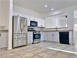 6391 Caballo Lake Ct, Las Vegas, Nv 89148 in Las Vegas, NV (Photo 2 of 12)