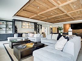 195 Waukegan Rd, Glenview, Il 60025  Tour in Glenview, IL (Photo 8 of 12)