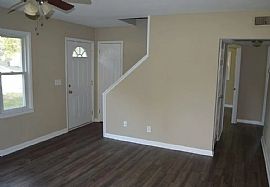 5609 Goldenrod Rd - 4bed - 1bath in Louisville, KY (Photo 2 of 6)