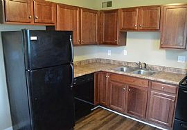 5609 Goldenrod Rd - 4bed - 1bath in Louisville, KY (Photo 3 of 6)