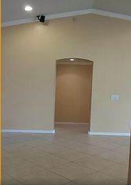 4bed 2ba in Phoenix, AZ (Photo 3 of 3)
