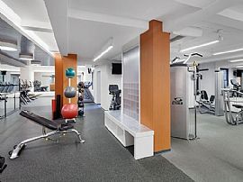 1 Spacious Bedroom in New York, NY (Photo 5 of 6)