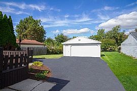 2628 Jutland St, Toledo, Oh 43613  Contact/me 2078081547   in Toledo, OH (Photo 12 of 12)