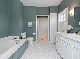 310 Indian Ave, Middletown, Ri 02842 in Middletown, RI (Photo 6 of 6)