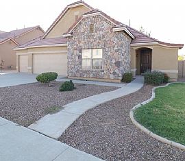 1124 S Jesse Pl, Chandler, Az 85286 in Chandler, AZ