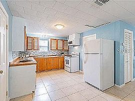 4215 57th Ave N, Saint Petersburg, Fl 33714 in Saint Petersburg, FL (Photo 8 of 9)