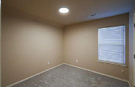 1481 S Holland Dr Fayetteville in Fayetteville, AR (Photo 5 of 12)