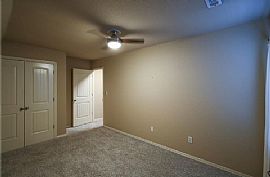 1481 S Holland Dr Fayetteville in Fayetteville, AR (Photo 6 of 12)