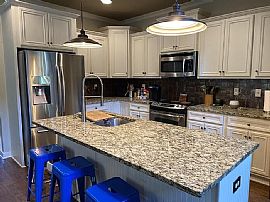 6336 Midtowne Ln Nw, huntsville, Al 35806 in Huntsville, AL (Photo 3 of 11)