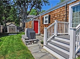 85 Union St, Warren, Ri 02885 in Warren, RI (Photo 3 of 9)