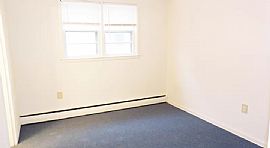 100 Flatbush Ave, Hartford, Ct 06106 in Hartford, CT (Photo 5 of 9)