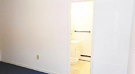 100 Flatbush Ave, Hartford, Ct 06106 in Hartford, CT (Photo 6 of 9)