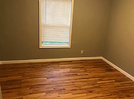 32 Bunce Dr, Manchester, Ct 06040 in Manchester, CT (Photo 10 of 12)